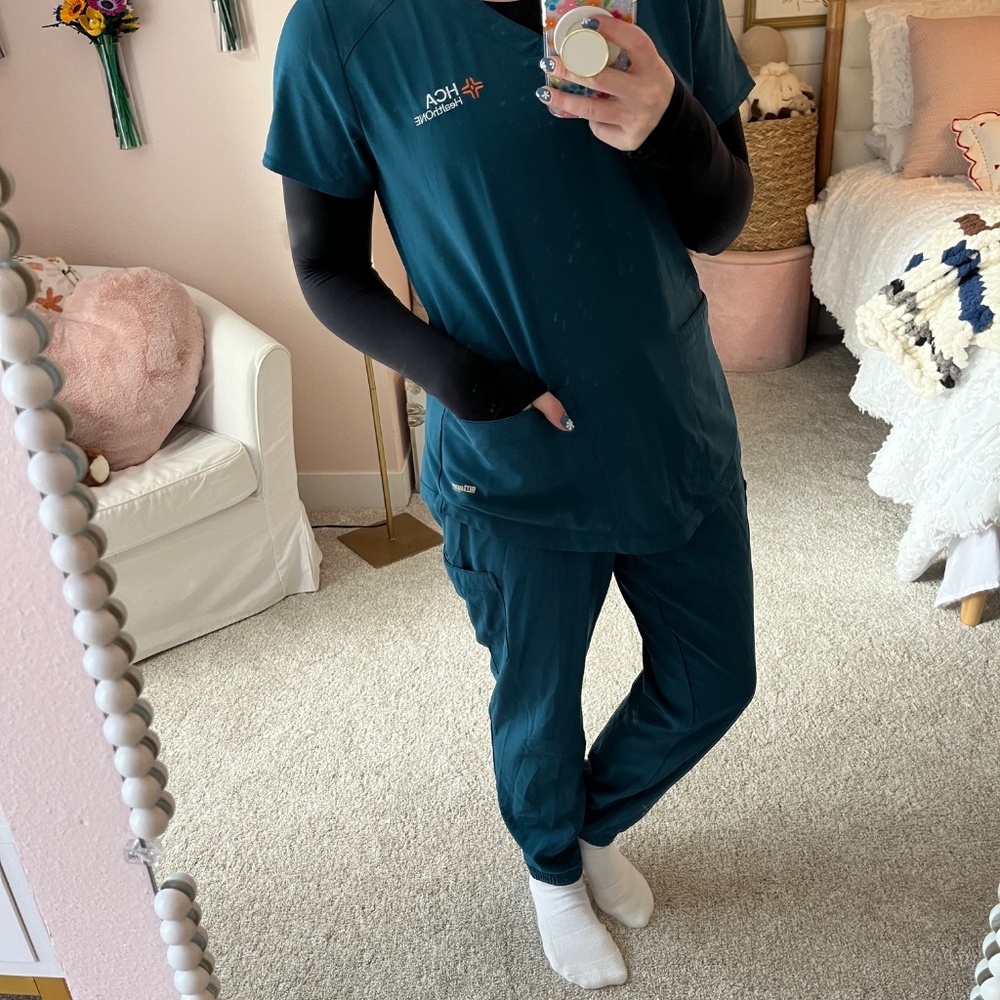 HCA HealthONE Grey's Anatomy Scrub Top